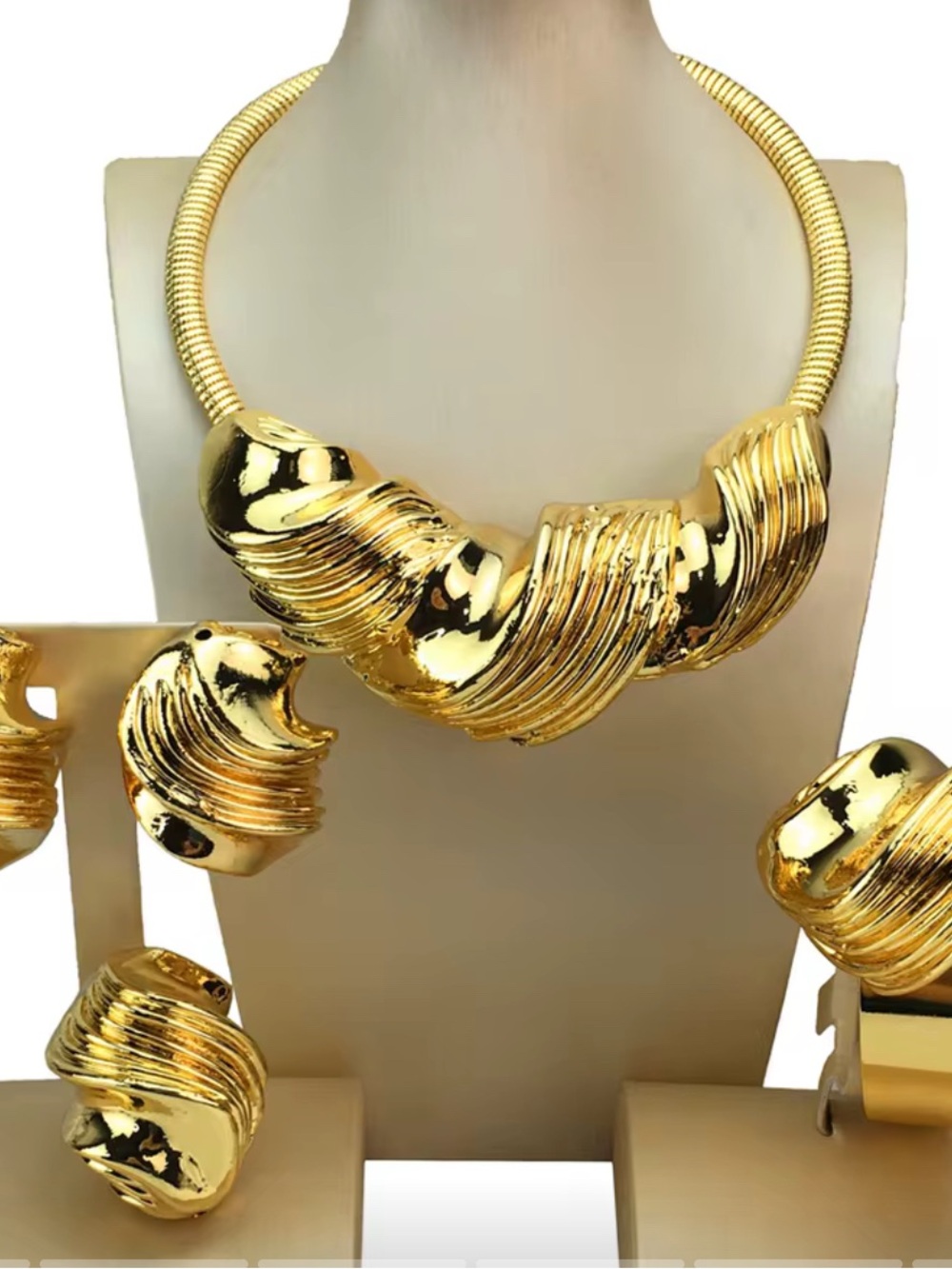 Gold Statement Necklace and Earring Set - Women Jewelry - Picture 6 of 7